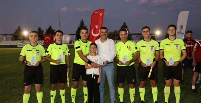 Denizli Büyükşehir’de Kupalar Sahiplerini Buldu