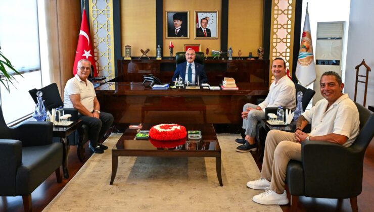 Vali Köşger, Önallar Ailesini Makamında Kabul Etti