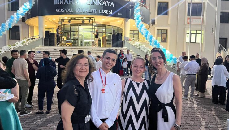 Sosyal Bilimler Lisesinden Tıp Fakültesine Uzanan Azmin Başarı Hikâyesi