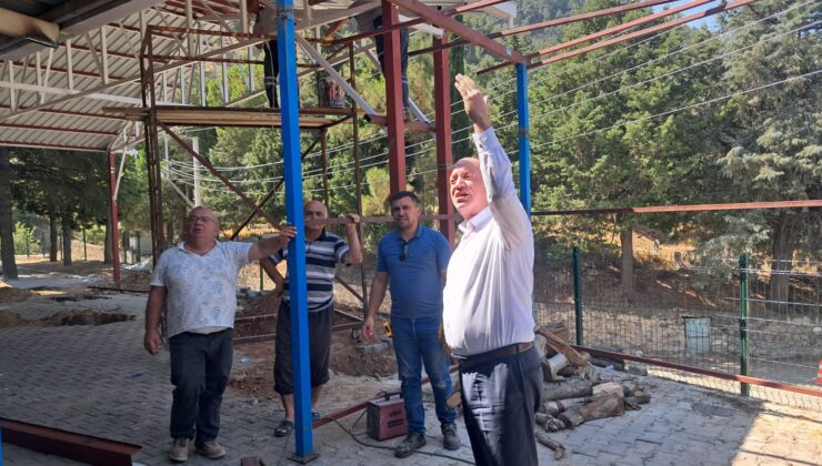 Kumral, Yeniköy Mahallesi’ndeki Çatı Çalışmalarını Yerinde İnceledi