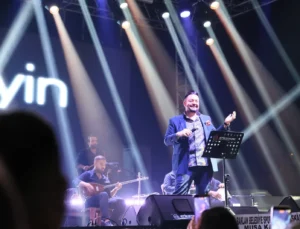 Çameli Festivali’nde Hüseyin Kağıt, Binlerce Vatandaşa Unutulmaz Bir Konser Verdi