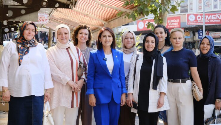 AK Kadınlar Bayramyeri’nde Esnafı Ziyaret Etti