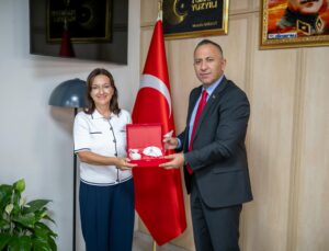 Türk Kızılay Denizli İl Başkanımız Av. Pınar Gökçe,Denizli Cumhuriyet Başsavcımız Sayın Mustafa Akbulut’u Ziyaret Etti