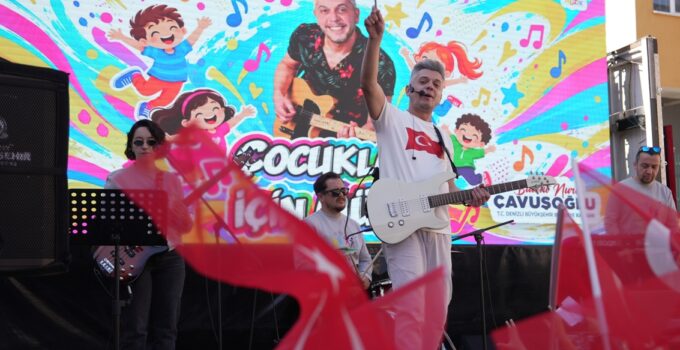 Denizli Büyükşehir’le Cumhuriyet Coşkusu Okullara Taştı