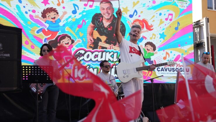 Denizli Büyükşehir’le Cumhuriyet Coşkusu Okullara Taştı