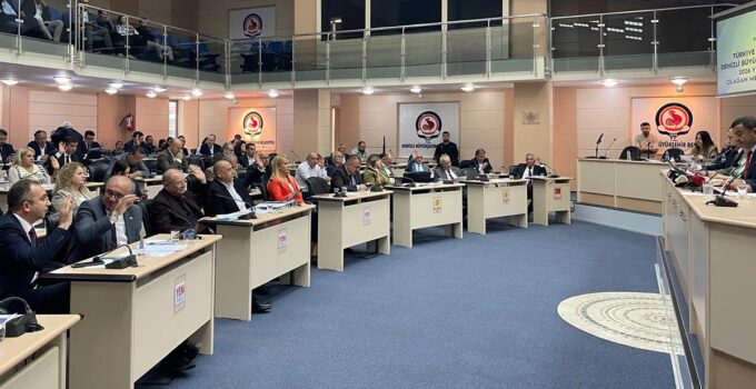 Denizli Büyükşehir Belediye Meclisinde Üslup Gerginliği…