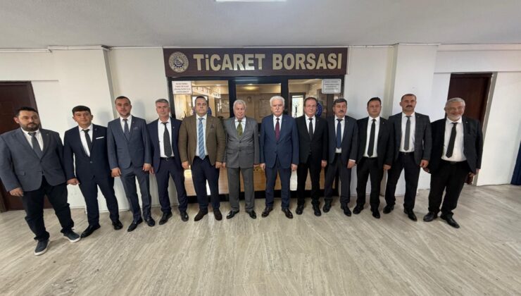Tefenlili’den Dikkat Çeken Mesaj: “Bayrak Yarışı”